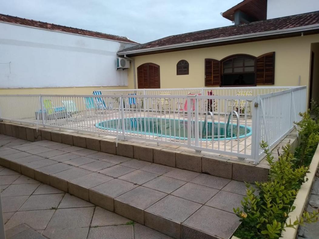 Casa Guaratuba Espacosa E Confortavel Exterior foto
